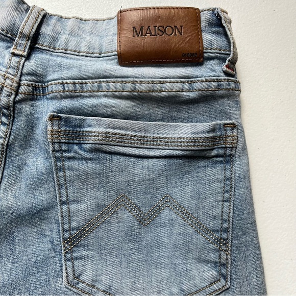 Women’s Blue Johnny Straight Leg Distressed Jeans - Picture 3 of 8